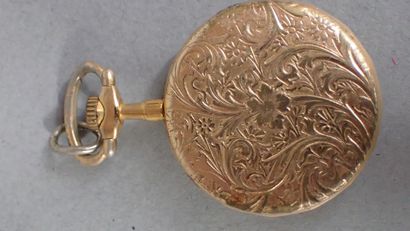 Ensemble comprenant : 
- une bague 