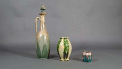 François LABBE. Bouteille en céramique émaillée...