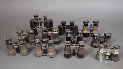 Lot de 11 paires de jumelles anciennes d'opéra...