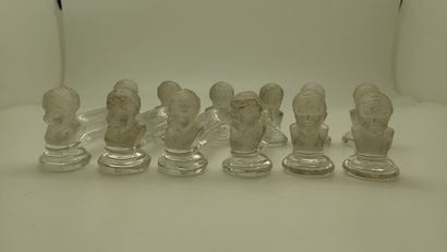 BACCARAT (attribué à)
6 porte-couteaux d'après...
