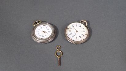 Ensemble comprenant deux montres de gousset...