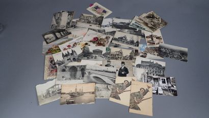 Lot de cartes postales CPA, CPSM et CPM de...