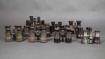 Lot de 11 paires de jumelles anciennes d'opéra...