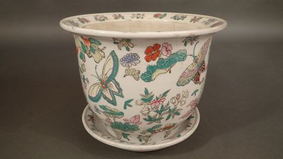 Cache-pot en porcelaine et sa coupelle à...