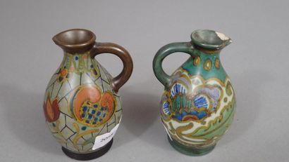GOUDA (Hollande). Ensemble de deux vases...
