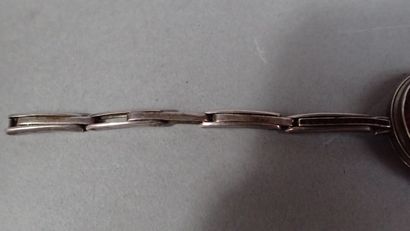 Montre bracelet en argent, le cadran circulaire,...