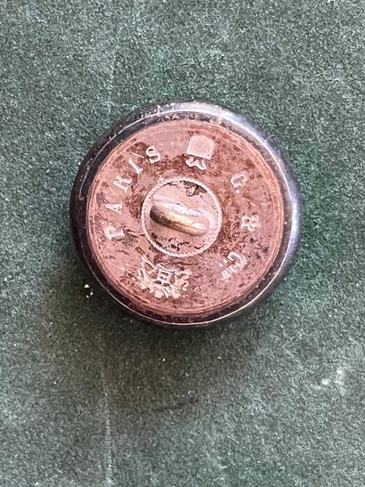 BER. Bouton de tenue de l’équipage de Valencay...