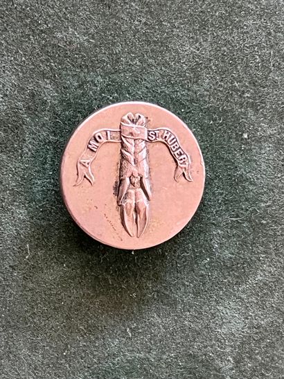BOURB. Bouton de gilet de l’équipage Saint...