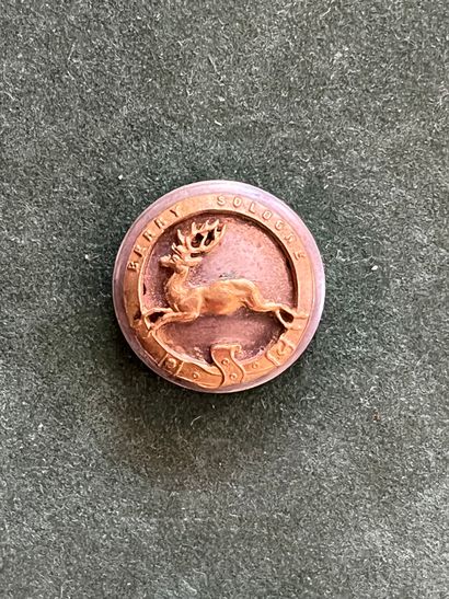 BER. Bouton de gilet de l’équipage Berry...