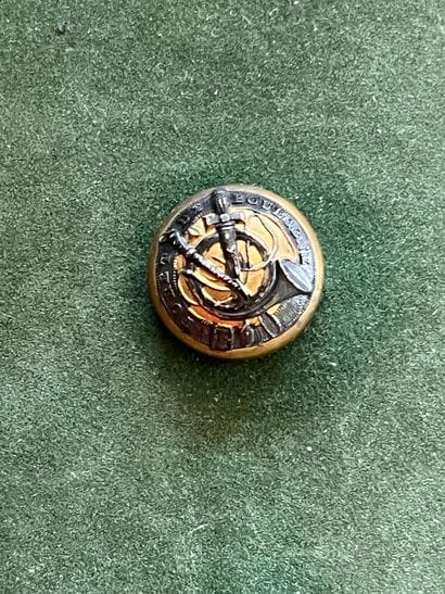 ORL. Bouton de gilet de la Vénerie de Blois...