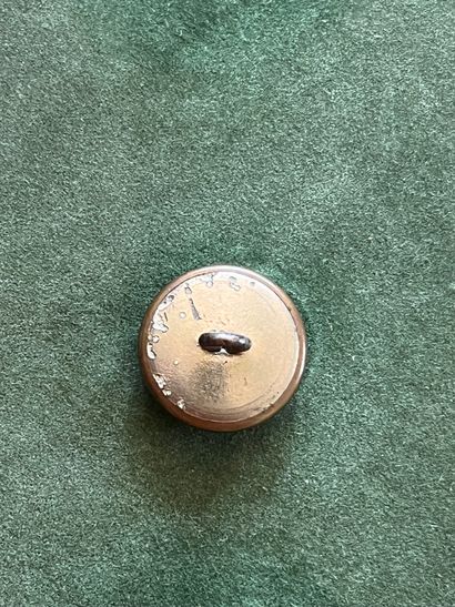 TOU. Bouton de gilet de l’équipage Delaunay...