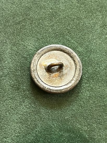 SAIN. Bouton de gilet de l’équipage Bejarry...