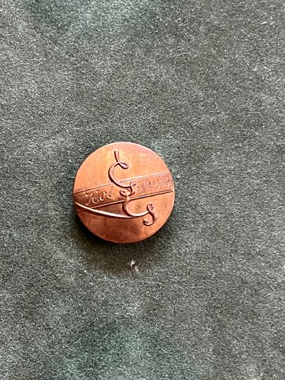 TOU. Bouton de gilet de l’équipage de Rochecotte...