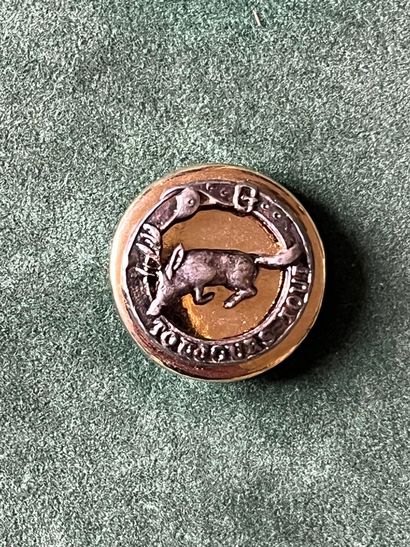 ORL. Bouton de gilet de l’équipage du Bois...