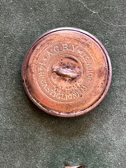 BER. Bouton de tenue de l’équipage de Menetou...