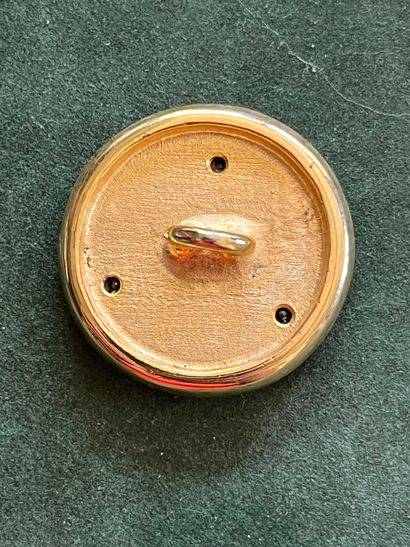 SO. Bouton de tenue de l’équipage de la Gouaneyre...