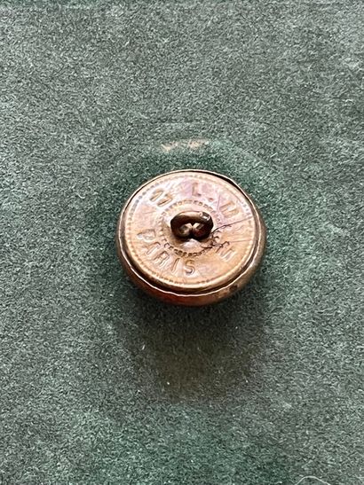 ANJ. Bouton de gilet de l’équipage de La...