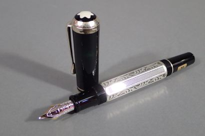 MONTBLANC. Black and silver resin fountain...
