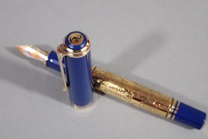 PELIKAN. Fountain pen in gold-plated resin...