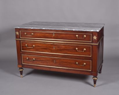 Straight mahogany and mahogany veneer chest...