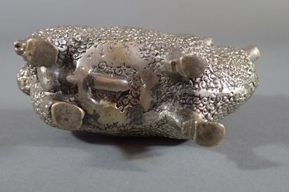 Japan, circa 1900
Bronze okimono, depicting...