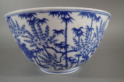 Japan, Seto, Meiji period
Large blue-white...