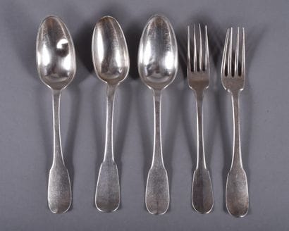 Silver flatware set including : 
- Silver...