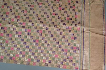 Laos, 20th century
Lot of five Lao-Thai ethnic...