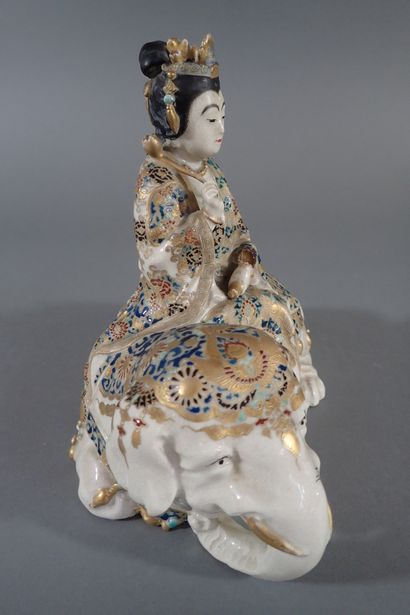 Japan, Meiji period
Two glazed stoneware...