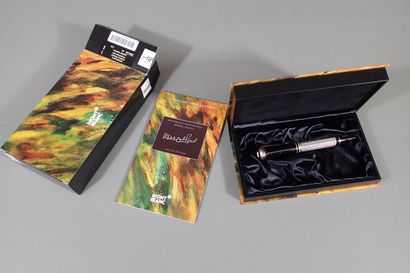 MONTBLANC. Black and silver resin fountain...