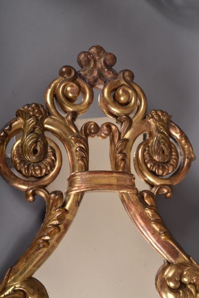 Large lyre-shaped gilded wood mirror with...