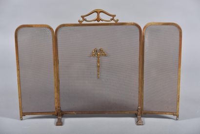 Brass fire screen with three leaves, two...