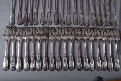 Silver dinner service with rich scroll, laurel...