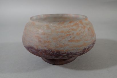 DAUM Nancy. Small bowl in orange and violet...