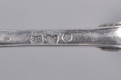 Suite de trois cuillères en argent, model...