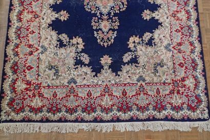 Very large blue, beige and red Oriental wool...
