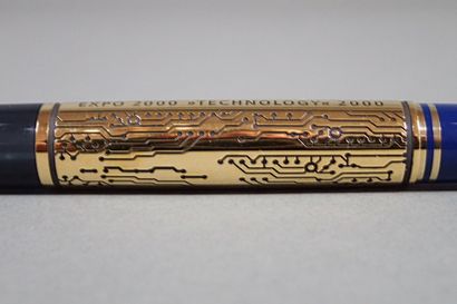 PELIKAN. Fountain pen in gold-plated resin...