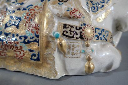 Japan, Meiji period
Two glazed stoneware...
