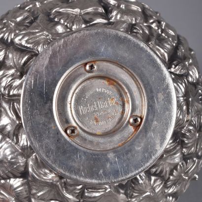 MICHEL DARTOIS. Isothermal metal ice cube...