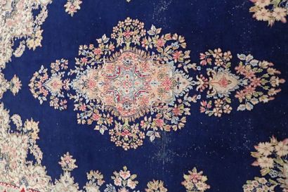 Very large blue, beige and red Oriental wool...