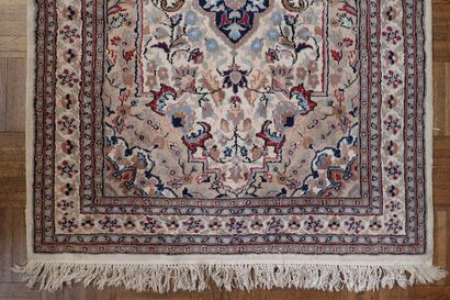 Pakistan rug in handmade velvet, cotton warp...