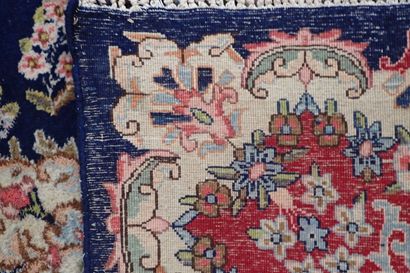 Very large blue, beige and red Oriental wool...