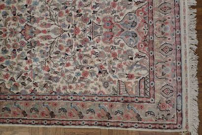 Handmade velvet Pakistan rug, cotton warp...