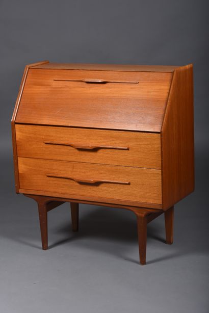Ib KOFOD-LARSEN (1921-2003). Teak dressing...