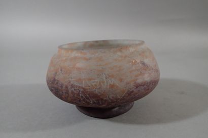 DAUM Nancy. Small bowl in orange and violet...