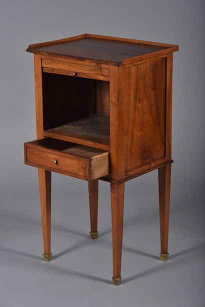 Walnut inset table or bedside table opening...