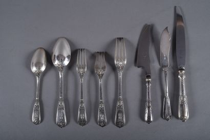 Silver dinner service with rich scroll, laurel...