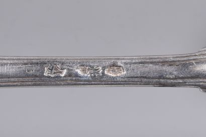 Suite de trois cuillères en argent, model...
