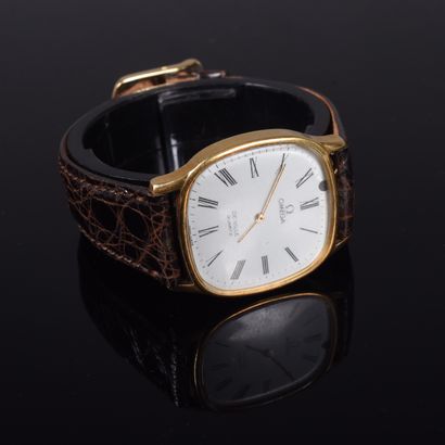 OMEGA. Omega men's wristwatch. Case in 18k...