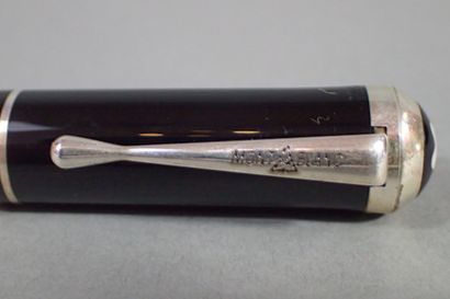 MONTBLANC. Black and silver resin fountain...